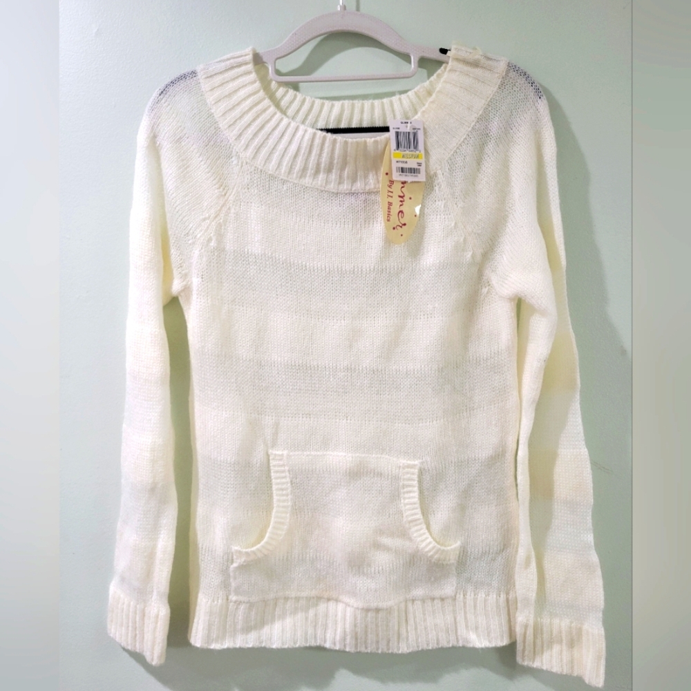 NWT GLIMMER Cozy Off White Sweater With Kangaroo Pockets Macys Tags M